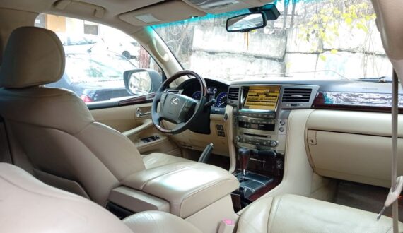 2014 Lexus LX570