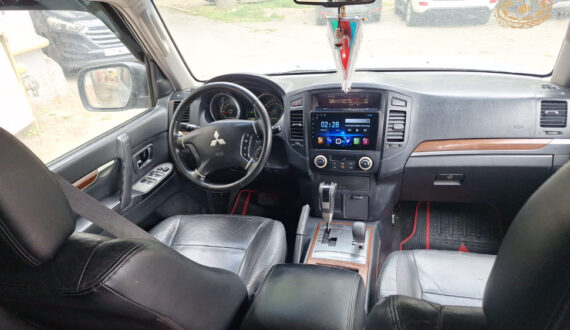 2010 Mitsubishi Pajero
