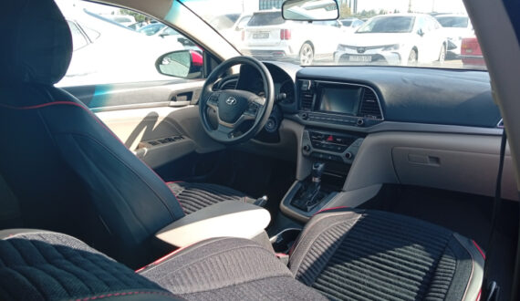 2018 Hyundai Elantra