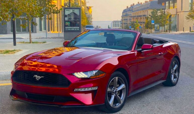 2020 Ford Mustang