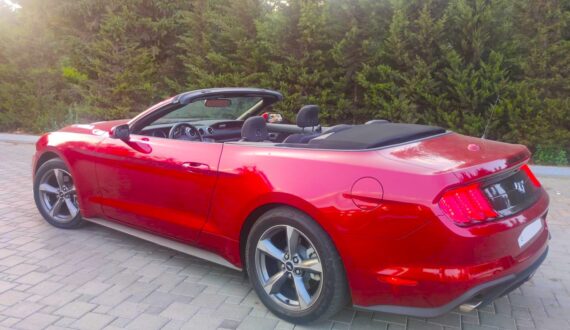 2020 Ford Mustang