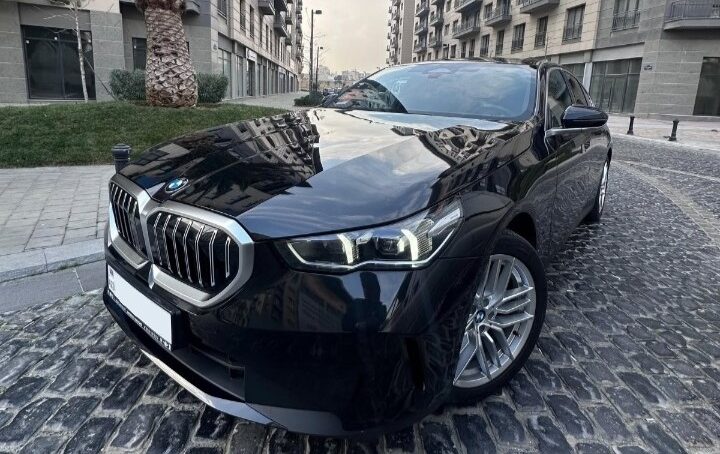 2025 BMW 520