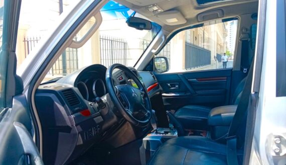 2013 Mitsubishi Pajero