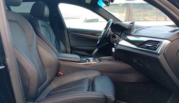 2021 BMW 530