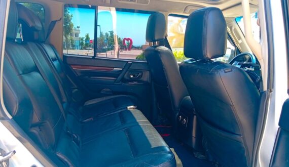 2013 Mitsubishi Pajero