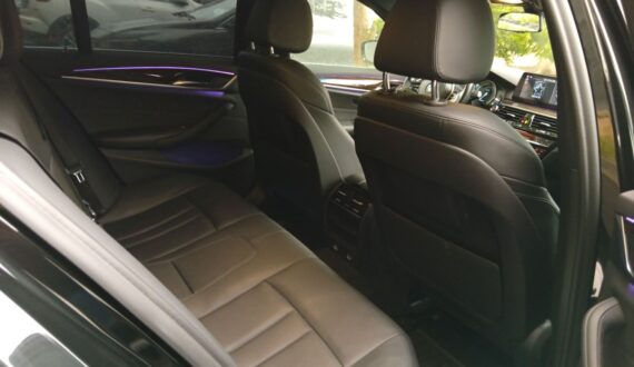 2021 BMW 530